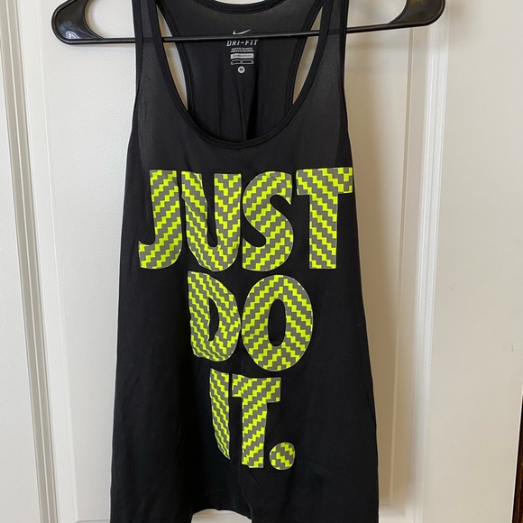 Black nike tank size M - Picture 1 of 3